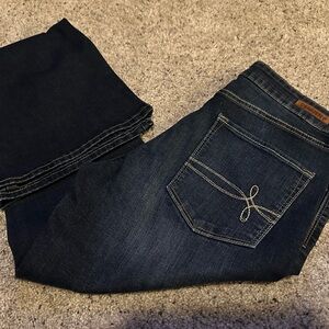 Denizen by Levi’s Size 6 Modern Boot Cut Jeans